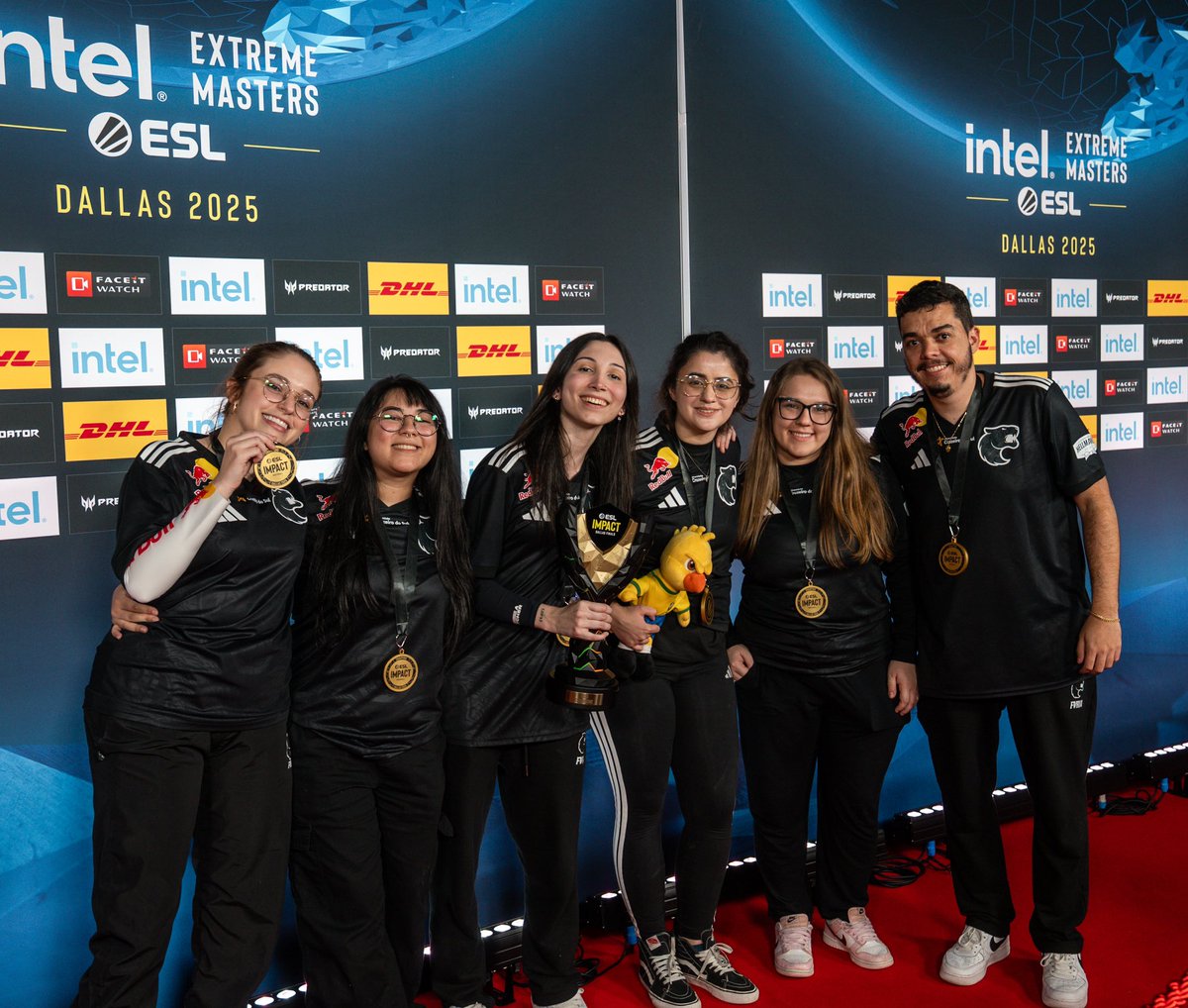 FURIA (@furia) on Twitter photo O SEU TIME É CAMPEÃO MUNDIAL! 🐾🏆
#ESLImpact O SEU TIME É CAMPEÃO MUNDIAL! 🐾🏆
#ESLImpact