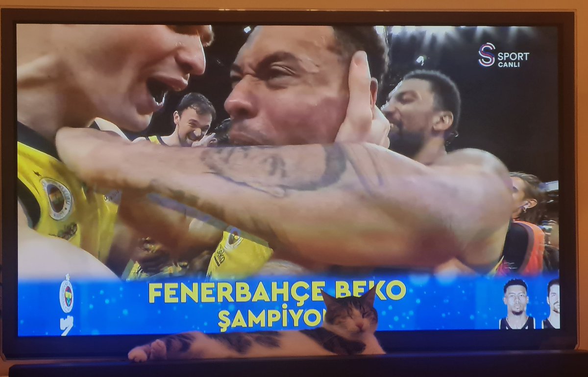 Tebrikler #finalfour2025 şampiyonu #FenerbahceBeko 🏆