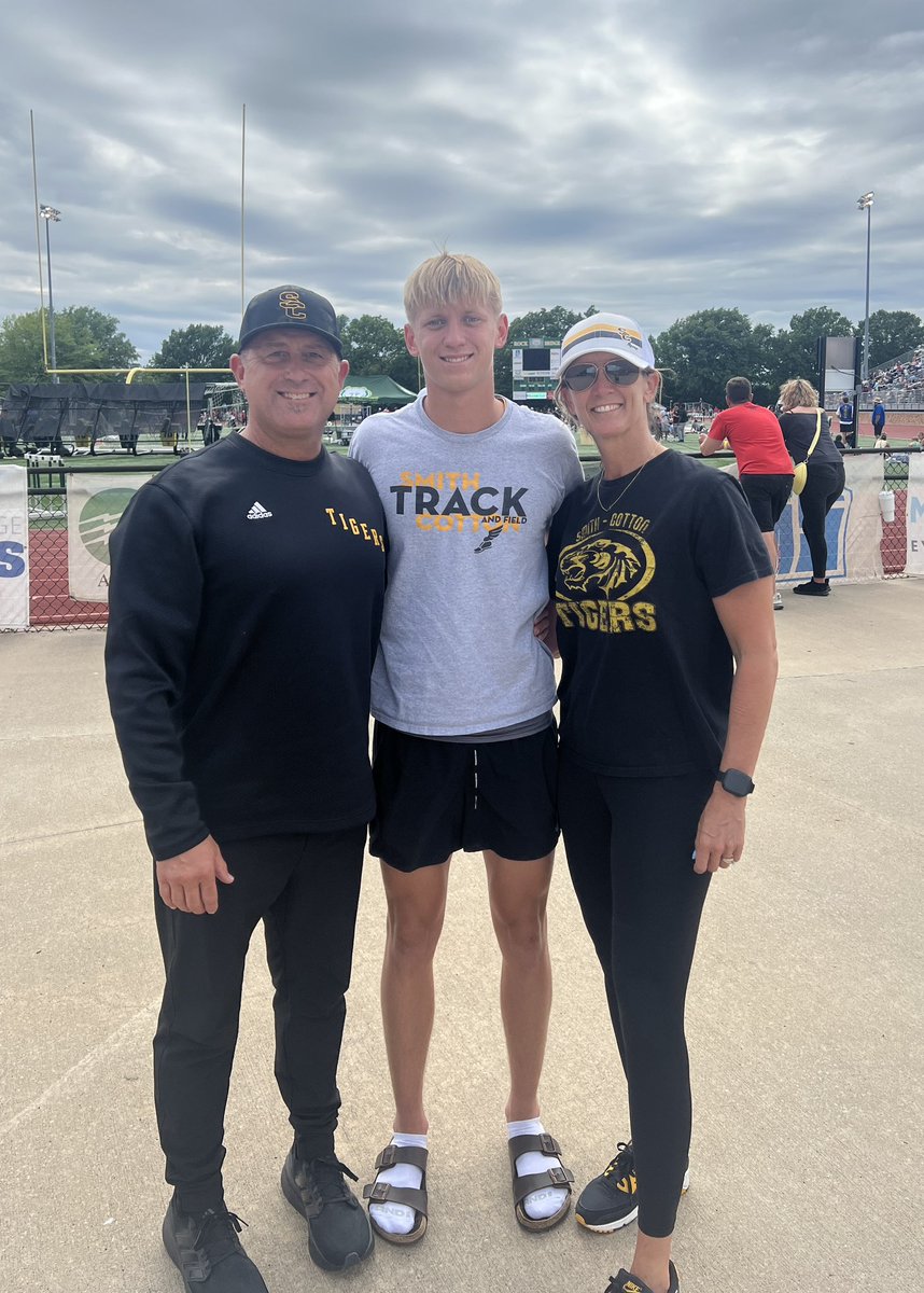 From district track to graduation last weekend. Track banquet to sectional meet this past Saturday. Now on to State Track in the 110 hurdles. Couldn’t be more proud of Beau and the Man he is becoming. His experience at S-C has been a great ride!