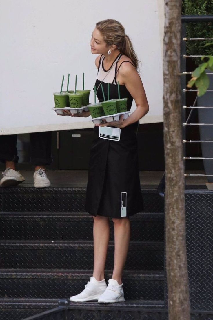 Gl0wF1t's tweet image. 🌟 2,000 FOLLOWERS SPECIAL 🌟
● 𝟭𝟬 𝘁𝗶𝗽𝘀 that helped me to lose 𝟮𝟱𝗸𝗴/𝟱𝟱𝗹𝗯𝘀 and reach my 𝗚𝗼𝗮𝗹 𝗪𝗲𝗶𝗴𝗵𝘁 ! 🍋‍🟩🫧

~a thread with commentary and thinspo🧵🪡~

~♡︎/↺ appreciated~

#thinspo #edtwt #motivationspo #WeightLossJourney