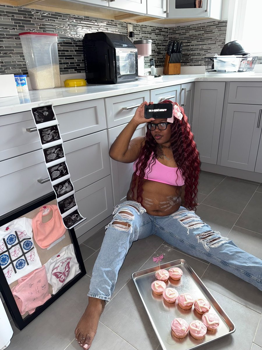 speakingofdajj's tweet photo. Maybe even go half onna babygirl🩷.. H A L F BAKED✨! Baby S🎀 https://t.co/tec1OwBADR