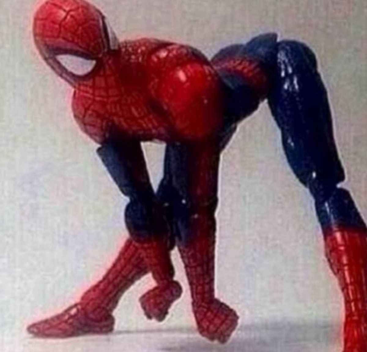 me when i spot a 6 foot, tatted, prolly uncut, latino in my peripheral