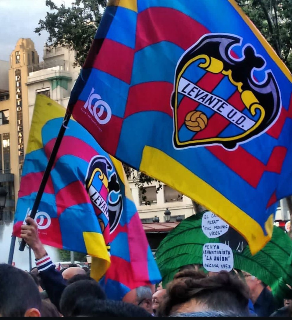 TORNEEEEEEM!!!! 💙❤️