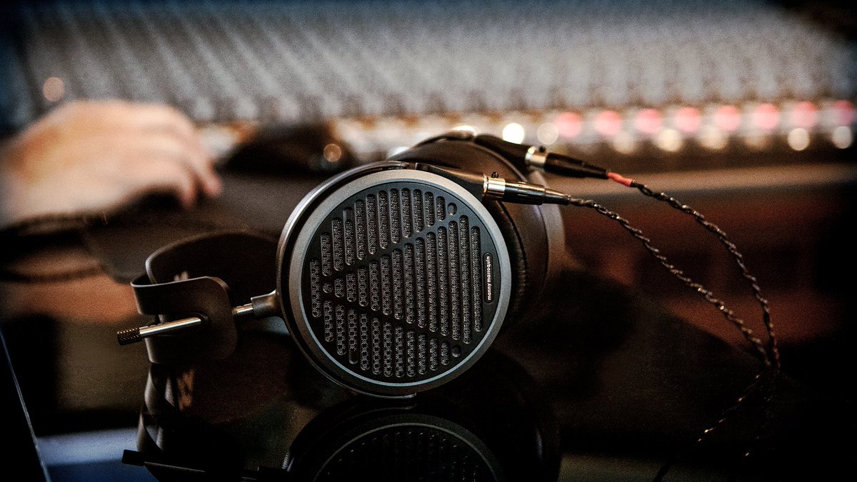 MM-500 shot by Bernd Mazagg! 
#AudezeInTheWild #viennasymphoniclibrary #synchronstage