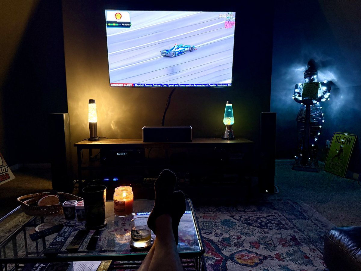 RealBenShelton's tweet photo. Hate that Larson crashed out earlier but still thankful to be home and chilling in the media room with Rosie to see who takes the #Indy500 win. #ChillinTheMost https://t.co/RnQeCZx38u