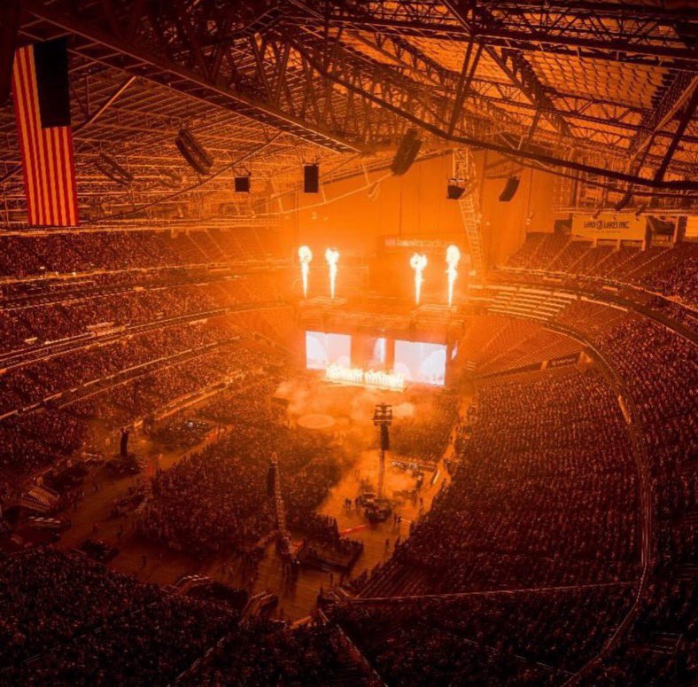 HipHopAllDay's tweet photo. Kendrick Lamar now holds two of the top five highest-grossing hip hop tours of all time 🔥🤯

▫️$112.5M — Grand National Tour
▫️$110.8M — The Big Steppers Tour

He is the only rapper to have multiple tours in the top five.