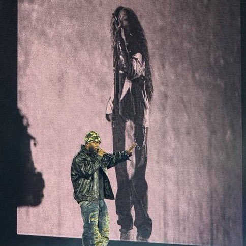HipHopAllDay's tweet photo. Kendrick Lamar now holds two of the top five highest-grossing hip hop tours of all time 🔥🤯

▫️$112.5M — Grand National Tour
▫️$110.8M — The Big Steppers Tour

He is the only rapper to have multiple tours in the top five.