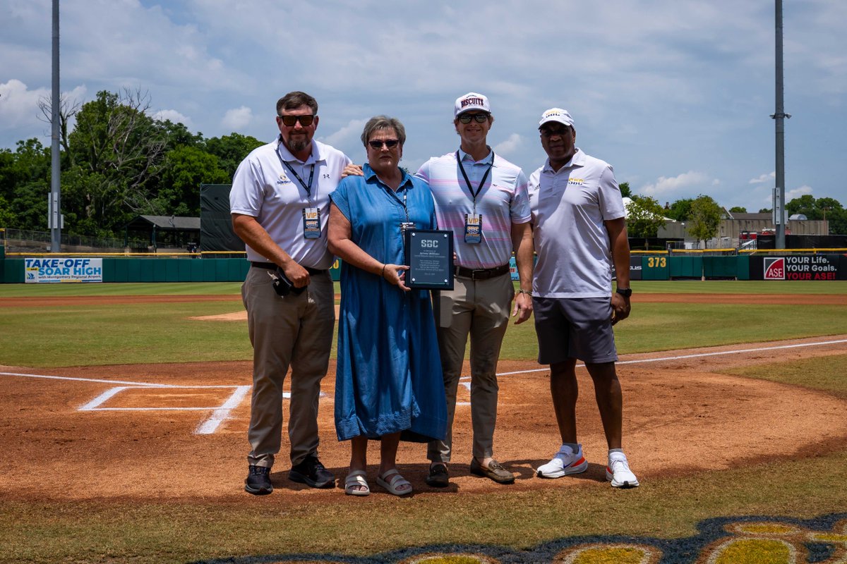 Sun Belt (@sunbelt) on Twitter photo ๐๐๐ฆ๐ง๐๐ก๐ ๐๐๐๐๐๐ฌ.
The Sun Belt posthumously recognized Johnny Williamsโformer <a href="/TroyAthletics/">Troy Athletics</a> AD, <a href="/Salute2VetsBowl/">IS4S Salute to Veterans Bowl</a> Executive Director & <a href="/CentralALSports/">CentralALSports</a> Executive Directorโfor his support of the conference. โ๏ธ ๐๐๐ฆ๐ง๐๐ก๐ ๐๐๐๐๐๐ฌ.
The Sun Belt posthumously recognized Johnny Williamsโformer <a href="/TroyAthletics/">Troy Athletics</a> AD, <a href="/Salute2VetsBowl/">IS4S Salute to Veterans Bowl</a> Executive Director & <a href="/CentralALSports/">CentralALSports</a> Executive Directorโfor his support of the conference. โ๏ธ