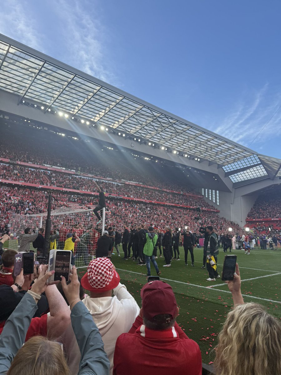 masonn_05's tweet photo. Everything and more that 🔴🏆 https://t.co/OtPIcRf33d
