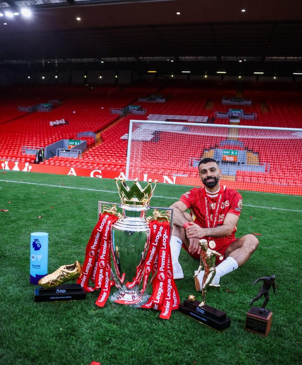الأسطورة محمد صلاح مع جوائزه هذا الموسم:

🏆 أفضل لاعب من رابطة الكتّاب
🏆 أكثر صانع في البريميرليغ
🏆 هداف البريميرليغ 
🏆 لاعب الموسم
🏆 البريميرليغ

🥶🥶🥶🥶🥶🥶🥶🥶🥶🥶🥶🥶🥶🥶