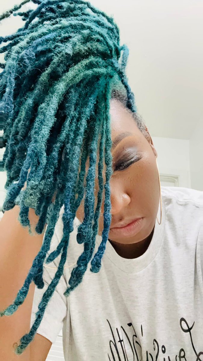 TheLocExpo's tweet image. Repost of Christine Harden (Christine.Harden.12 on FB)
Something about colored locs love ☺️😍
#ColoredLocs #LocLover #WithATwist #locdUp