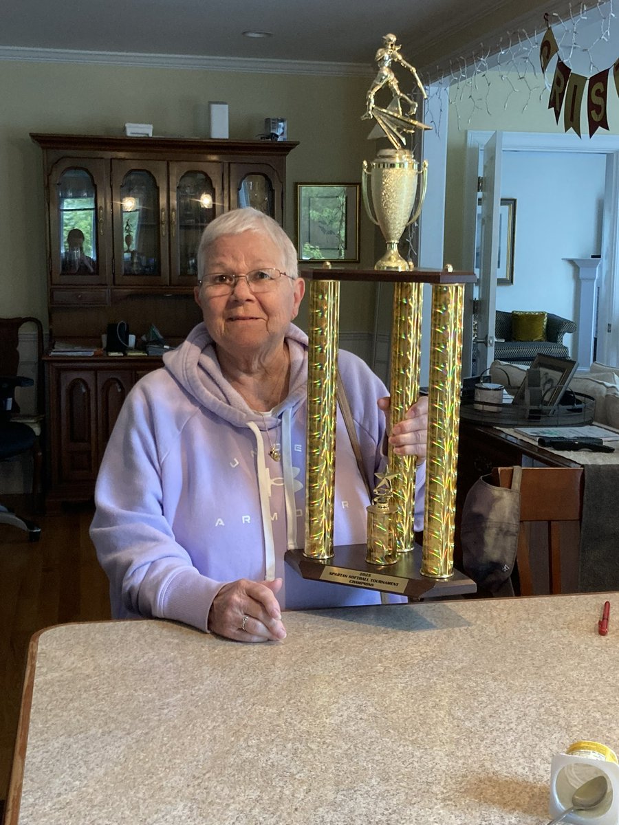 CCHS Softball tweet media