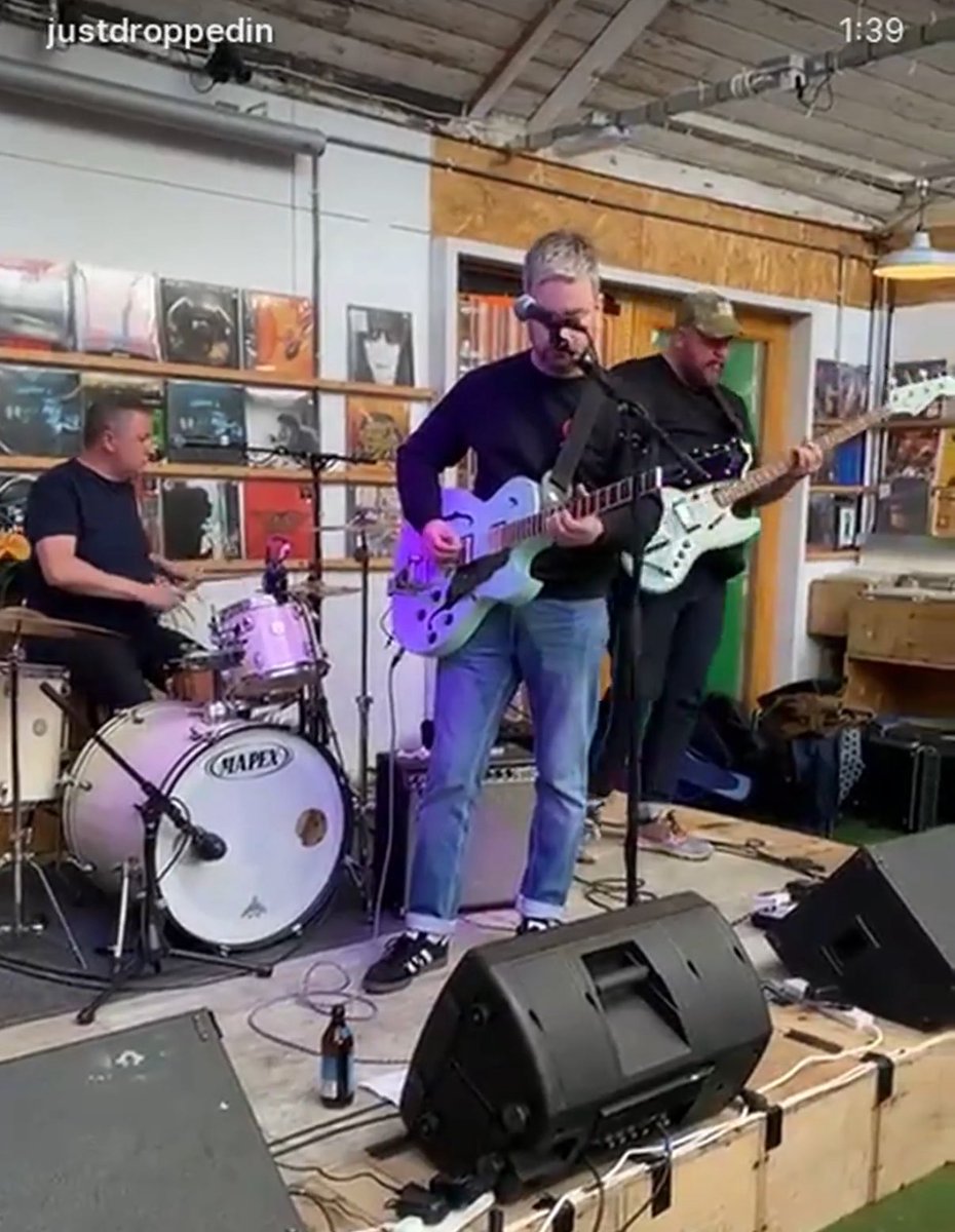 senses (@sensesforever) on Twitter photo What a great weekend …thank you to everyone that came to the new single in-stores this weekend we’ve had an absolute blast! Love you all ❤️
<a href="/waxandbeans/">Waxandbeans</a> <a href="/justdroppedin_/">Just Dropped In :</a> What a great weekend …thank you to everyone that came to the new single in-stores this weekend we’ve had an absolute blast! Love you all ❤️
<a href="/waxandbeans/">Waxandbeans</a> <a href="/justdroppedin_/">Just Dropped In :</a>