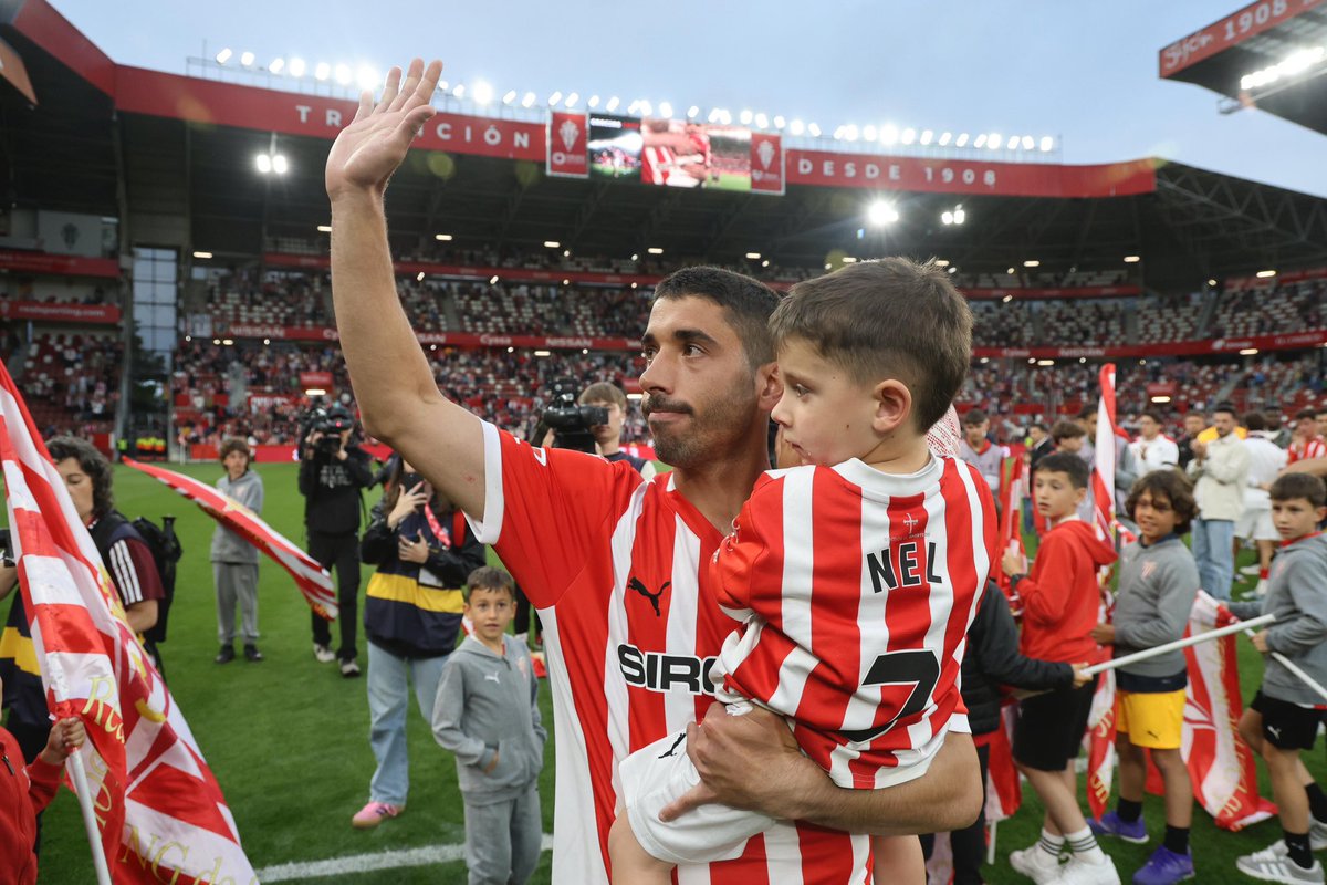 🔴⚪️🔴 Los queremos de Mareo y orgullosos de Gijón.
Se va una persona que quería ser jugador del Real Sporting, no futbolista.
COTE GRACIAS POR TODO 🔴⚪️🔴