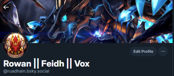 Friendly reminder that I'm over on the funny blue place now! I'm still making some SUPER cool things over there, including a new weapon prop for VRChat! 

#3d #vrchat #furry