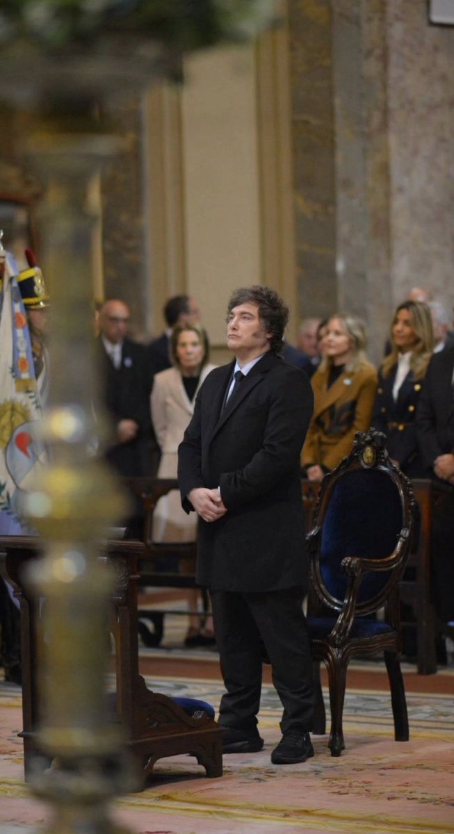 Gobierno no apto para tibios.