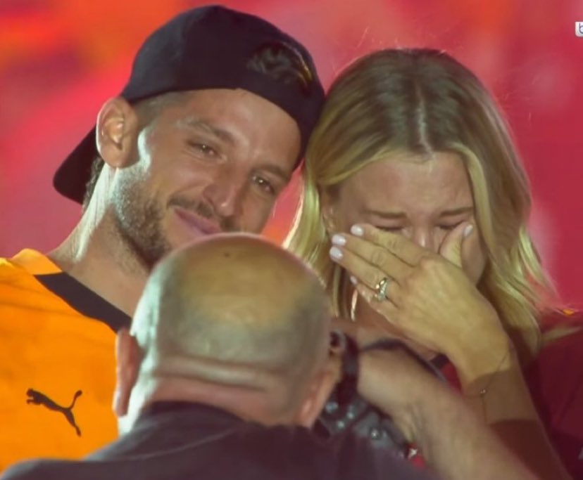 ARES🇪🇸#okanburukistifa tweet media