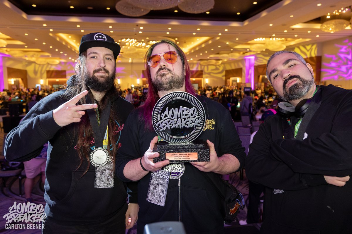 Congratulations to Top 8 of Vampire Savior at #CB2025.

🏆 <a href="/AilerusVMP/">956 | VMP Ailerus @ bsky</a> 🇺🇸
🥈 <a href="/MiniMaww/">VMP MiniMaww @Moment Slice Monthly/Dio Sega</a> 🇺🇸
🥉 MightyMar 🇺🇸
🏅 Miller2B 🇺🇸
🏅 Emptyshiki 🇺🇸
🏅 Servo 🇺🇸
🏅 grannybutthole 🇺🇸
🏅 Lou Minadi 🇺🇸

📸 <a href="/CarltonBeener/">Carlton</a>