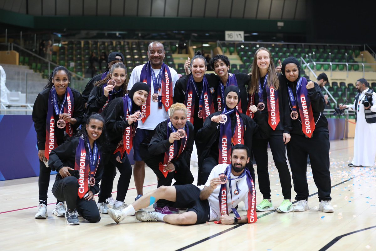 خلف كل إنجاز، تضحيات لا تُعد، ودعم لا يُقدر بثمن✨
مرام البتيري سعيدة، إذن نحن سُعداء 😁🧡

 #شعلة_الشرقية #فخر_الشرقية #بطولة_الصالات_للسيدات #easternflamesfc #womenfootball