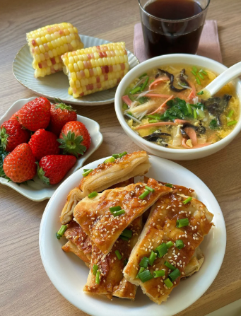 Susan_09178's tweet photo. 人生得意须尽欢
努力干饭再搬砖～ https://t.co/eddr6X6iSe