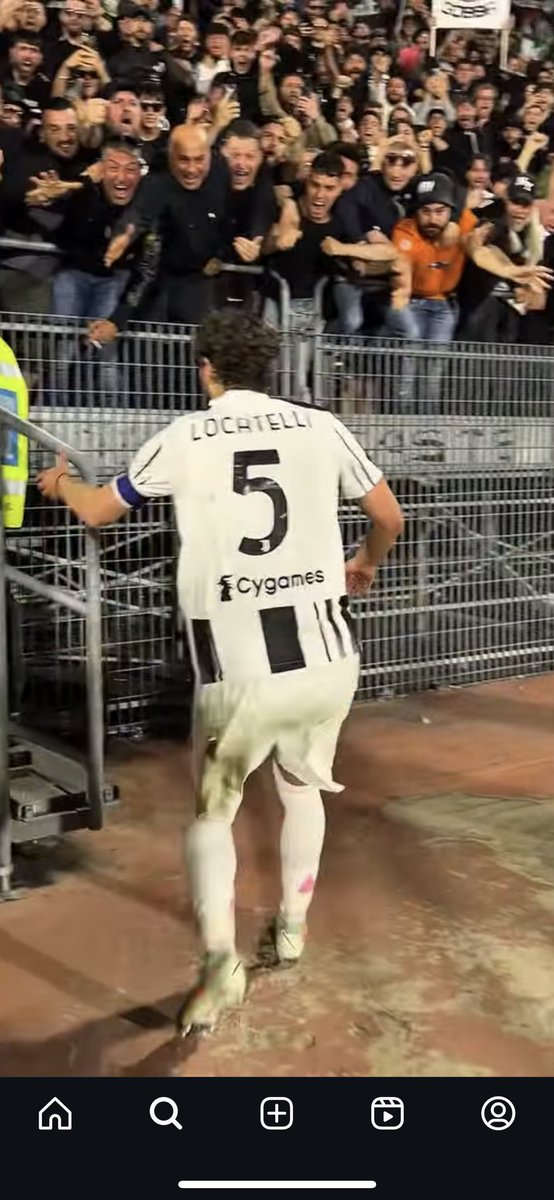 pietrocilloni80's tweet image. Termina qui. Così.
Con uno dei punti più bassi della storia della Juventus. Un punto fatto di cialtroneria, qualunquismo e pressappochismo senza eguali.
Sperando venga fatta piazza pulita, ci aggiorniamo a stagione prossima.

#Juventus #WolvesIn6 #AbbiamoVinto #Allegri