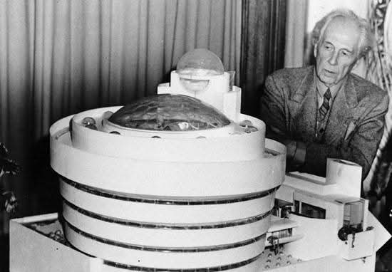 areasvellas's tweet image. #architecture #arquitectura #ARCHITECTURALMODEL #model #maqueta #FrankLloydWright #Wright #Museum #Guggenheim