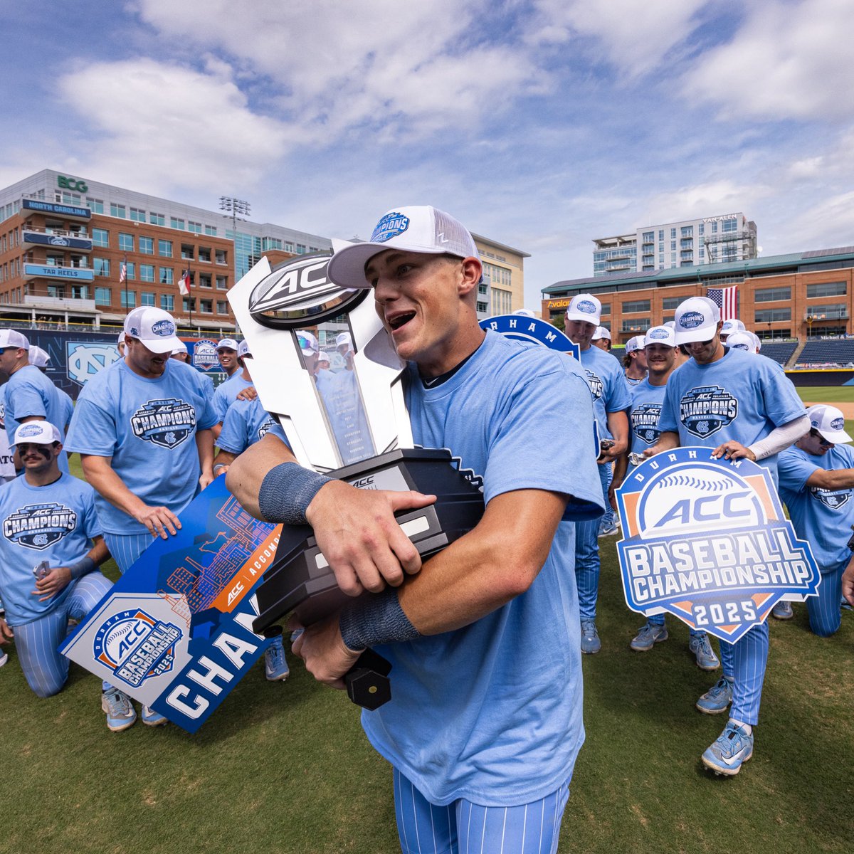 Hold it tight Vandy 🥰