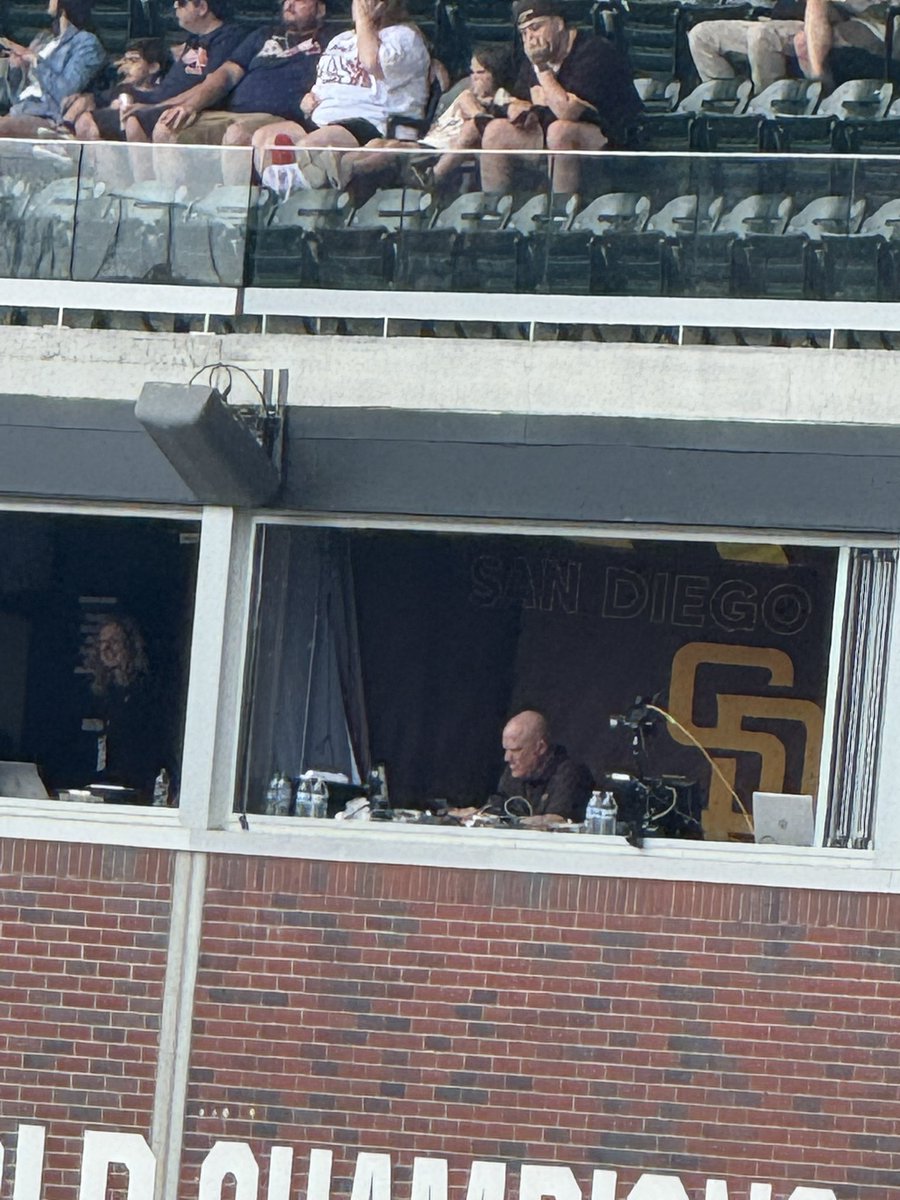 kaileyarlene's tweet photo. @DonOrsillo @Padres My view for the game! https://t.co/f4MpnmR3Pp