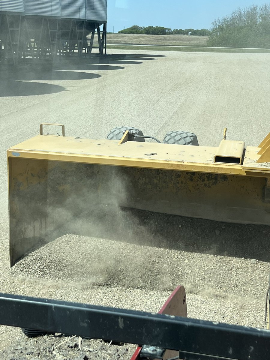 North of Hyway 16 🧢 🚜🌾 tweet media