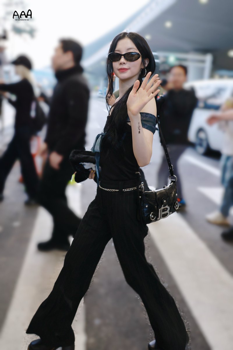 250526 ICN
🫶🏻
#베이비몬스터 #BABYMONSTER 
#아사 #ASA