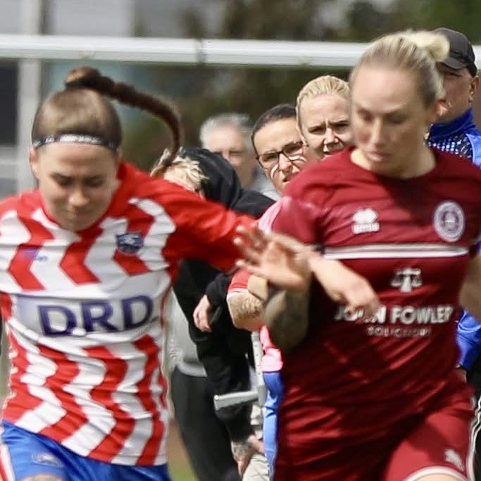 That moment you realise you didn’t manage to focus on the players……
<a href="/CCWFCReserves/">Chelmsford City WFC Reserves</a> <a href="/HPFCLadies/">HPFC Ladies</a> 
<a href="/OfficialClarets/">Chelmsford City FC</a> <a href="/WomenSportTrust/">Women's Sport Trust</a> <a href="/Womeninsport_uk/">Women in Sport</a> <a href="/SentHerForward/">Sent Her Forward</a> <a href="/GirlsontheBall/">Girls on the Ball</a> <a href="/SheCanPlayUK/">SHE CAN PLAY</a> <a href="/ThisGirlCanUK/">This Girl Can</a> @womensfootiemag <a href="/HerGameToo/">Her Game Too</a> <a href="/ERWFLe/">Eastern Region Women's Football League</a> <a href="/CanonUKandIE/">Canon UK and Ireland</a>