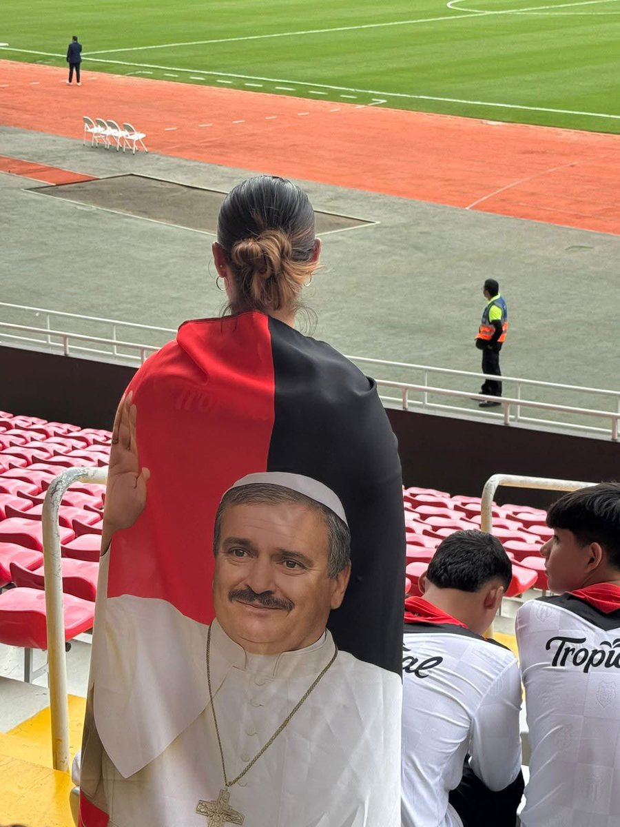 La demencia es real 

Vamooooos ❤️🖤🦁
