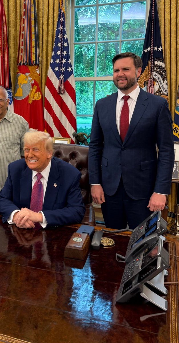 Madeawk01's tweet image. They're angels sent by God ❤️

YES or NO