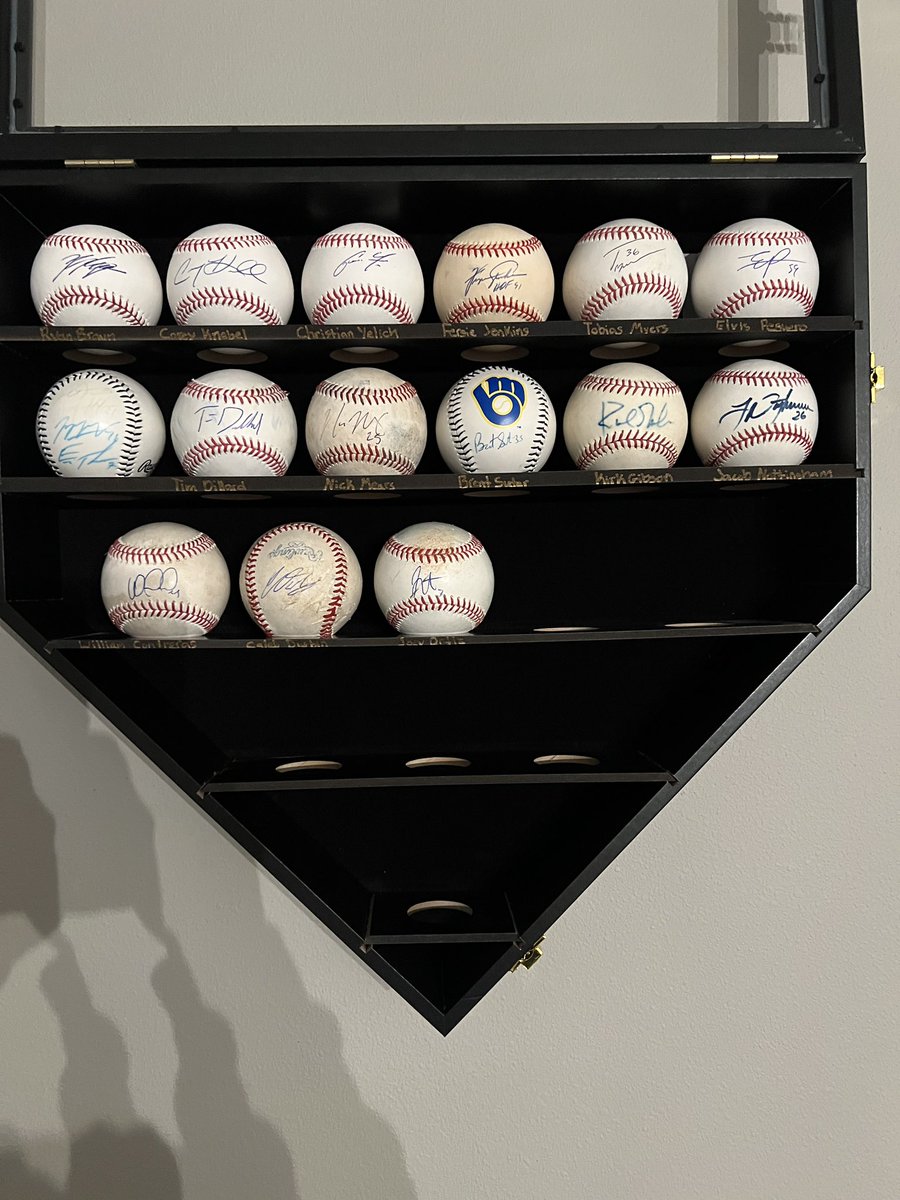 JebSPN's tweet photo. If there is somehow I can get a @jordan3love (Pookie) autographed baseball tomorrow at the game it could become my favorite ball in my collection.  I’ll be in section 116 btw. https://t.co/ClZ3LelrXQ