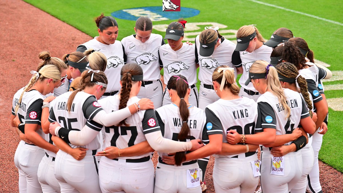 Arkansas Softball tweet media