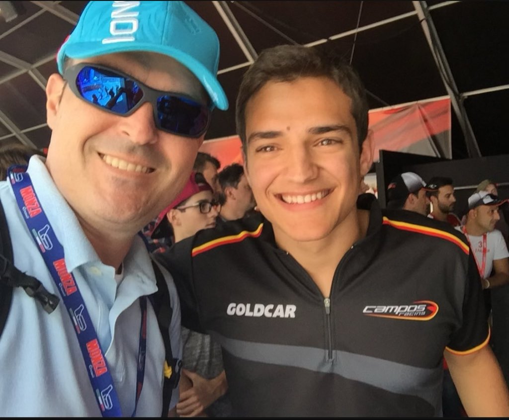 jupedima's tweet image. ENHORABUENA!!!!! Don @AlexPalou 9 años de esta foto con un niño que hoy se convirtió en leyenda #indy500 Bravo 👏 👏👏👏👏🙌