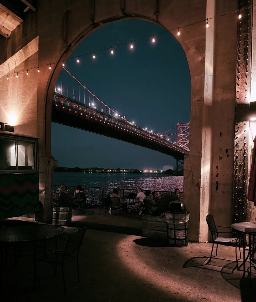 cherrystpier's tweet photo. Those summer nights.
📸 shotsby.stacks on IG
#MyPhillyWaterfront #VisitPhilly #whyilovephilly #Phillyphotographer #Philadelphiaphotographer #phillyframes https://t.co/nTh33Vxn5I