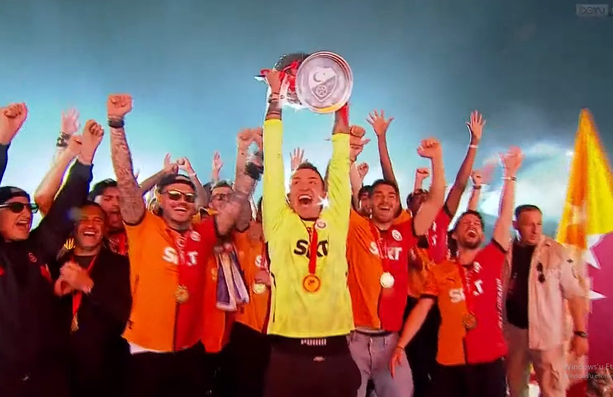 Champion ⭐️⭐️⭐️⭐️⭐️🏆❤️💛