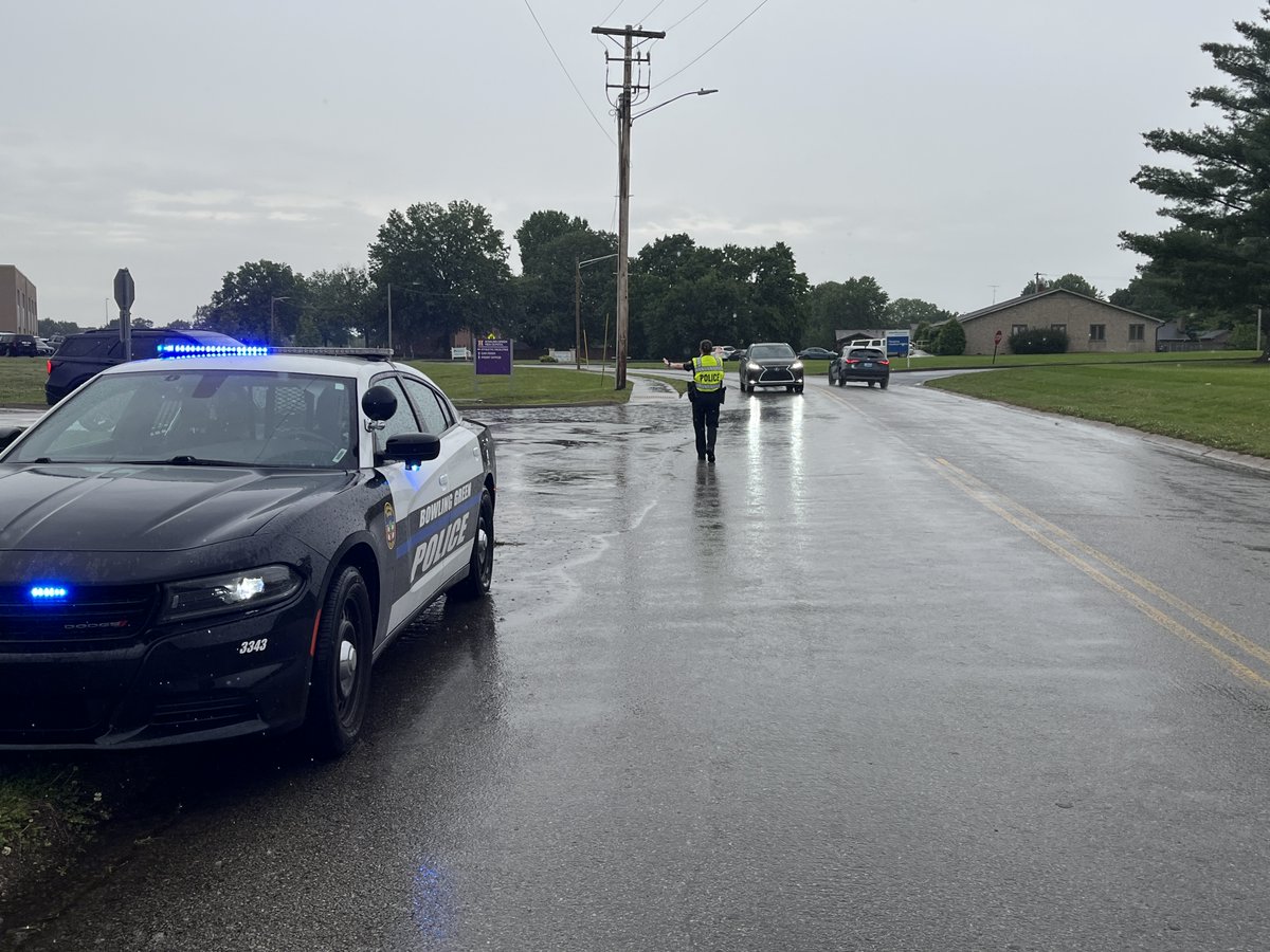 Expect traffic delays in the area around Westen Street/Ashley Circle/Scottsville Road due to Bowling Green High School’s Graduation.