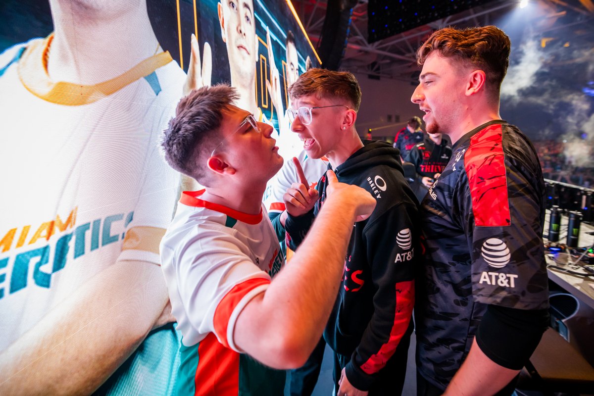 CODLeague's tweet image. for what 🤣