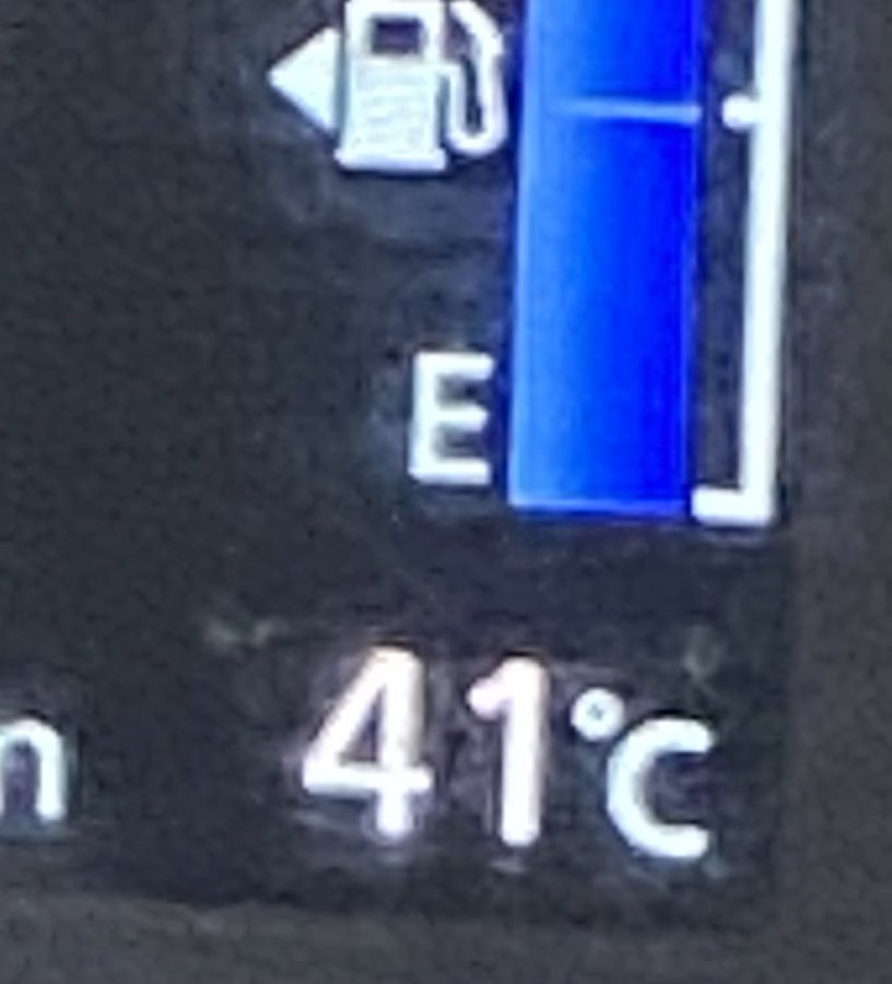 Asi nos da Honduras la  bienvenida. Aquí Satanás anda en bikini!