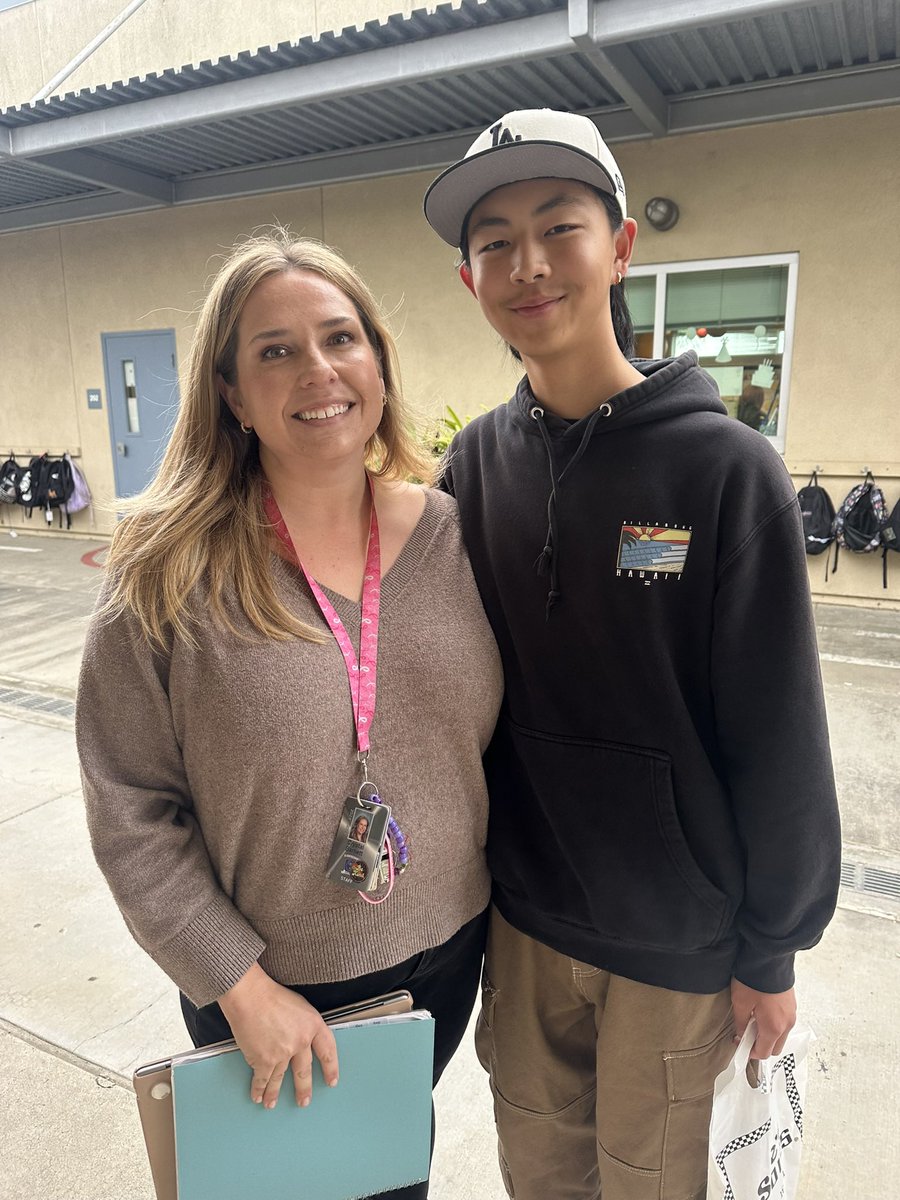 El Cerrito School (@elcerritolhcsd) on Twitter photo Once a Scottie, always a Scottie! Love it when former students come back to visit their favorite teachers! <a href="/LHSchools/">La Habra Schools</a> #lhcsd Once a Scottie, always a Scottie! Love it when former students come back to visit their favorite teachers! <a href="/LHSchools/">La Habra Schools</a> #lhcsd
