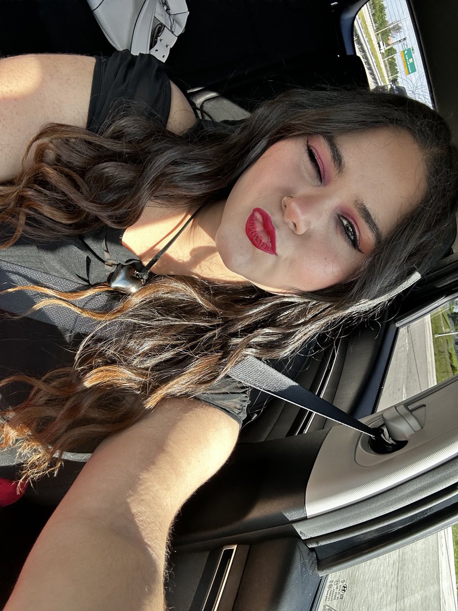 emily❤️‍🔥 tweet media