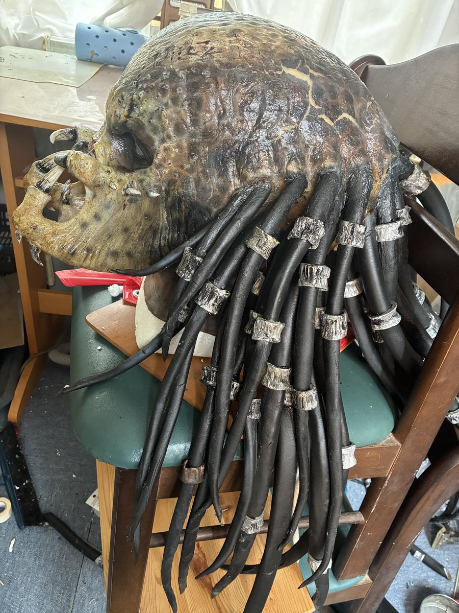 puchipredator's tweet image. 今回は
お声をかけてもらってるので
めちゃくちゃ久しぶりに
プレデターを作ろうと思いガサガサ…。
時間をかけて、
ラピュタとプレデターを作ろうと思います。
ナリンのプレデターは
デザイン、顔がいいな