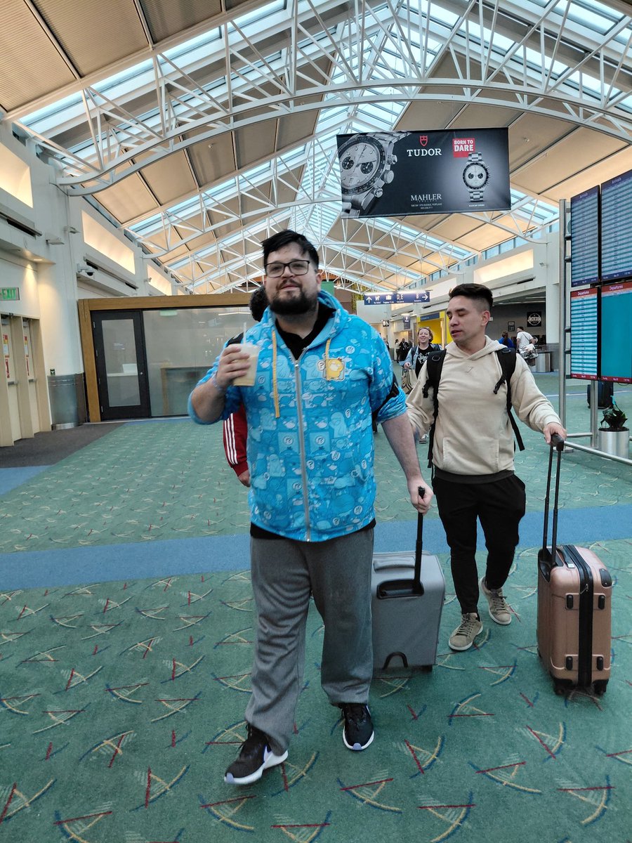rayC (@pg_rayc) on Twitter photo It’s been a wild weekend at <a href="/PokemonTCG/">Pokémon TCG</a> portland regionals 😂 and to end it my suitcase broke 🥲 It’s been a wild weekend at <a href="/PokemonTCG/">Pokémon TCG</a> portland regionals 😂 and to end it my suitcase broke 🥲