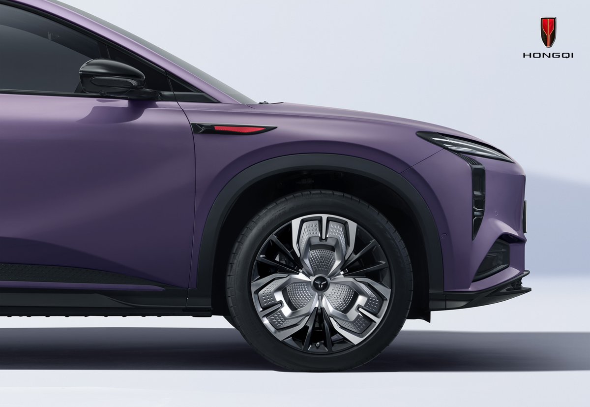 The art of luxury lies in the details — and in the #HONGQI #EHS7, those details are visible wherever you look.

From the refined exterior contours to the elegant interior finishes, the #HONGQIEHS7 embodies sophistication from every perspective.

#HONGQI #LuxuryInEveryAngle