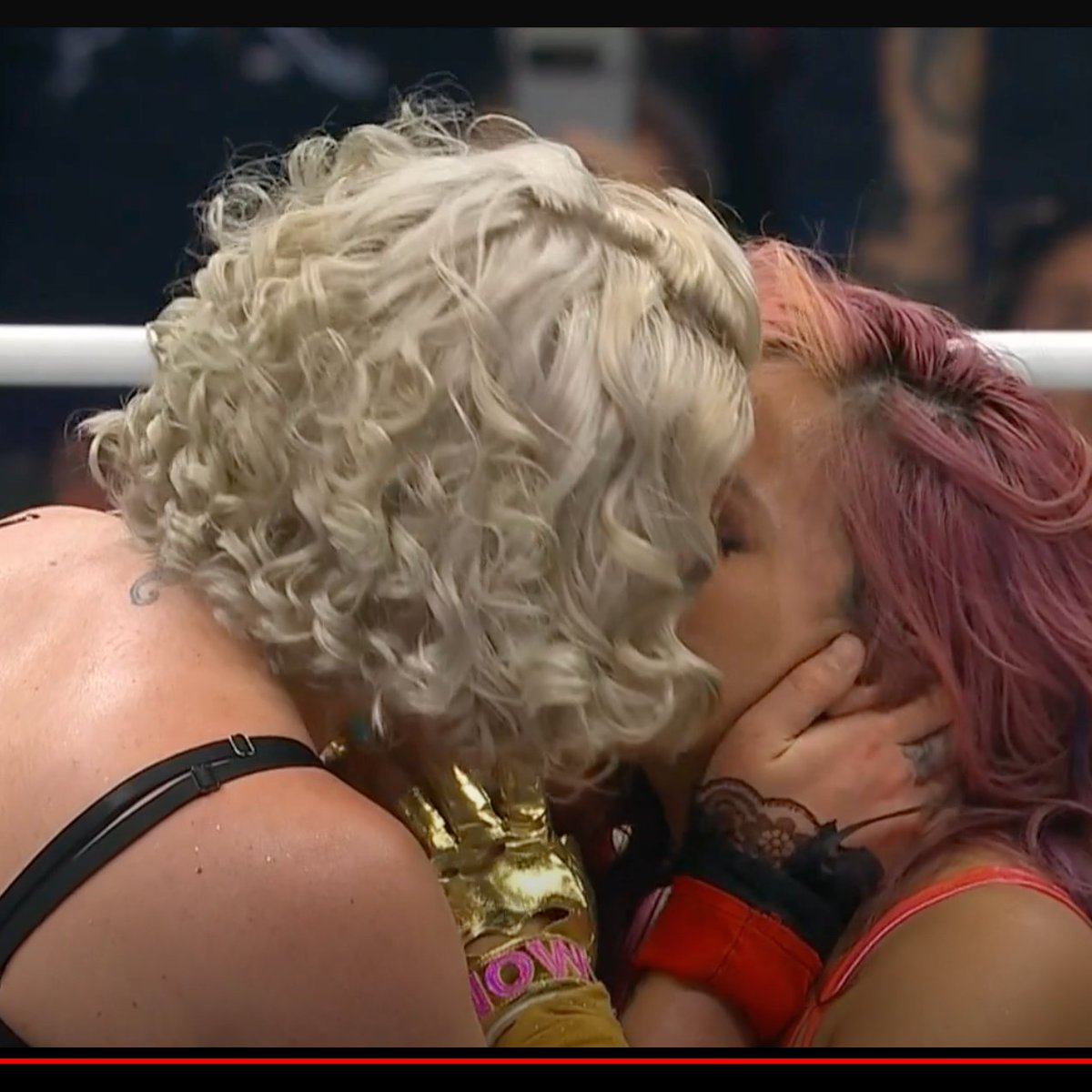 Denise 'Hollywood' Salcedo (@_denisesalcedo) on Twitter photo  Denise 'Hollywood' Salcedo (@_denisesalcedo) on Twitter photo