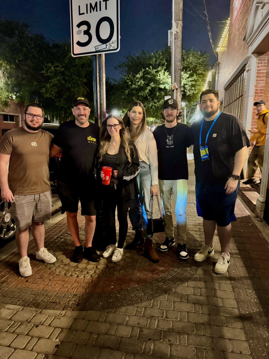 Greg Hatchette (@gregtheclutch) on Twitter photo Great way to end <a href="/theclutch_usa/">THE CLUTCH</a> <a href="/DreamHack/">DreamHack</a> Dallas trip! <a href="/TerryBlacks_BBQ/">Terry Black's Barbecue</a> with some very talented people <a href="/RyShiv/">Ryan</a> <a href="/OPMarked/">Jake 🔜DreamHack Dallas</a> <a href="/DKarma/">Damon B</a> <a href="/HollyyLive/">OpTic Holly</a> Great way to end <a href="/theclutch_usa/">THE CLUTCH</a> <a href="/DreamHack/">DreamHack</a> Dallas trip! <a href="/TerryBlacks_BBQ/">Terry Black's Barbecue</a> with some very talented people <a href="/RyShiv/">Ryan</a> <a href="/OPMarked/">Jake 🔜DreamHack Dallas</a> <a href="/DKarma/">Damon B</a> <a href="/HollyyLive/">OpTic Holly</a>