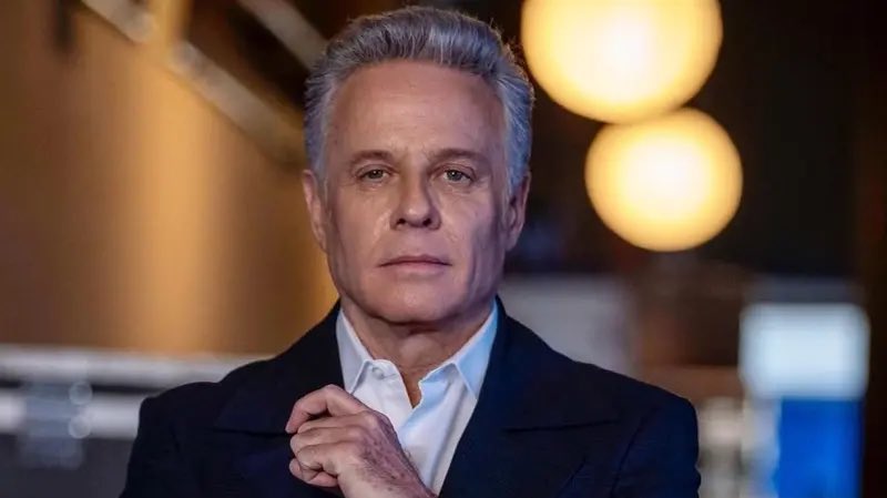 ¡UN REALITY, CUATRO CAMINOS!

Con información de la periodista Shanik Berman, la 3° temporada de #LaCasaDeLosFamososMx (#LCDLFMX) cuál está por estrenar pronto, tendrá a Ninel Conde, Facundo, Laura León y Alexis Ayala como habitantes. ¿Que te parece?