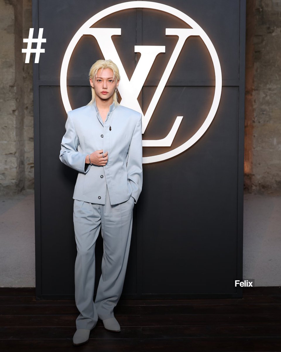 Hashtag Legend tweet media
